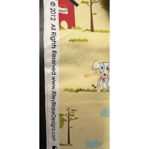 Riley Blake Puppy Park 44"x 1 1/4 Yards Cotton Fabric - Picture 3 of 4